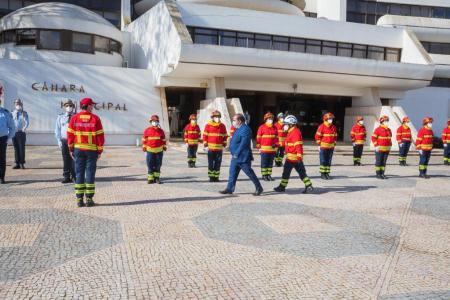 desfile de bombeiros