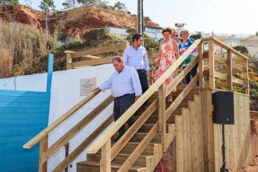 Inauguração das novas casas de apoio aos pescadores de Olhos de Água