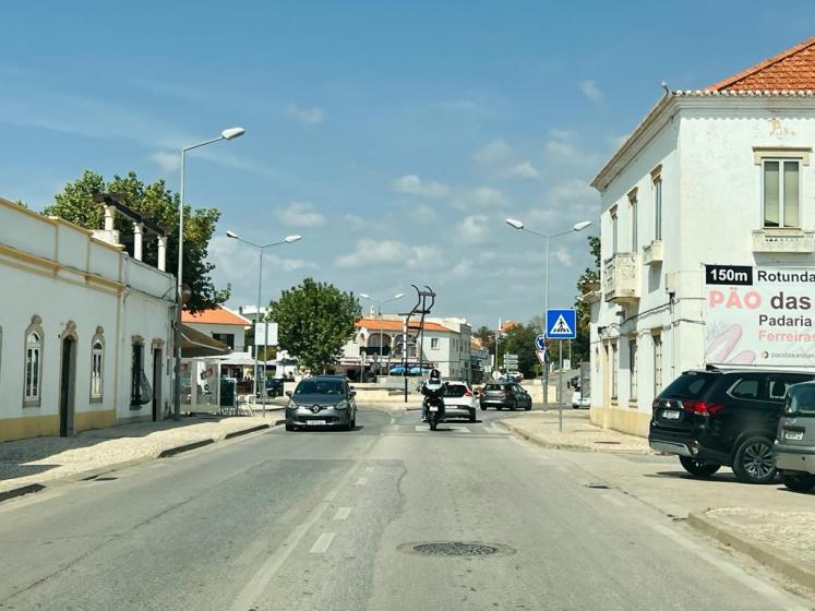 Estrada do Paraíso, Ferreiras